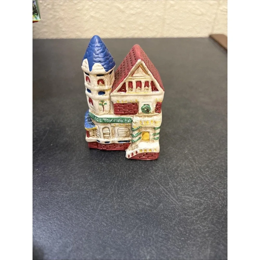 Vtg~Set Of 4~Christmas Village Ceramic Napkin Ring~Holiday Houses~IOB